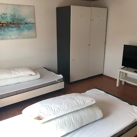 Apartmán Monteurzimmerking Hauptstrasse *